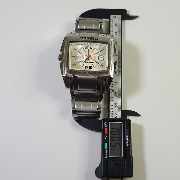 Diesel Watch Silver DZ-1218 Watch with White Face - Picture 15 of 16